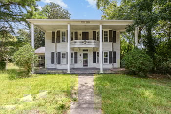 421 Grigsby Ave, Holly Springs, NC 27540