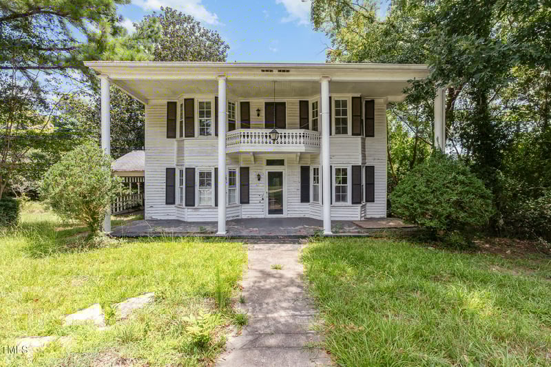 421 Grisby Ave, Holly Springs, NC 27540