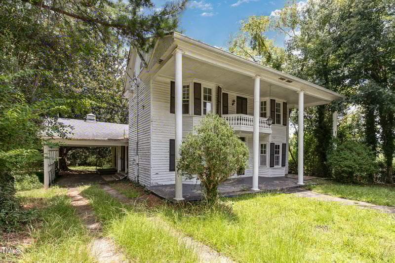 421 Grisby Ave, Holly Springs, NC 27540