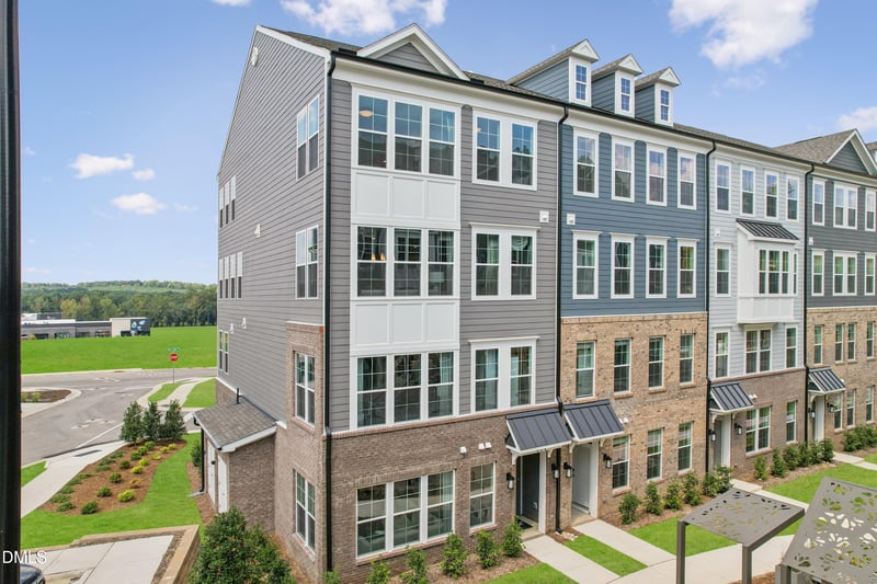 421 Grove Overlook Ln #200, Wake Forest, NC 27587