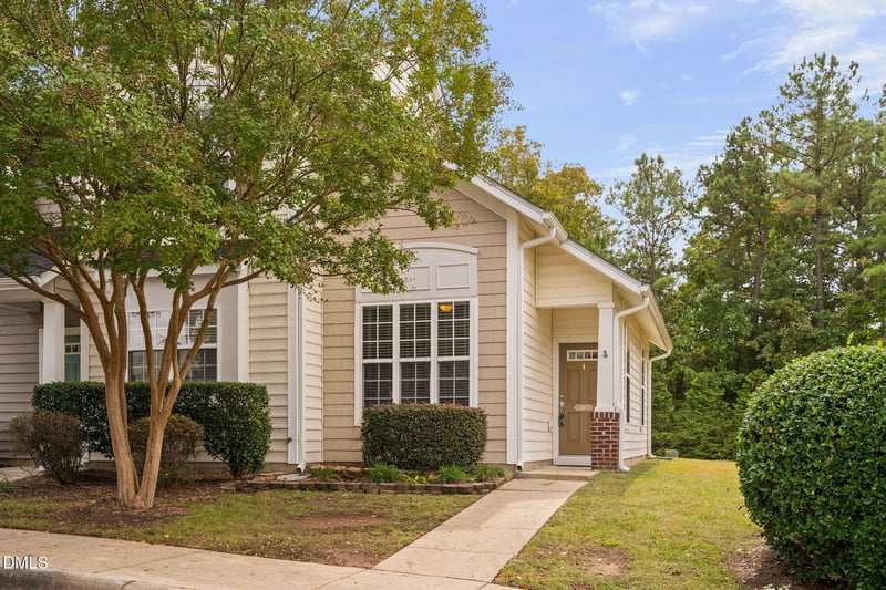 421 Hamlet Park Dr, Morrisville, NC 27560