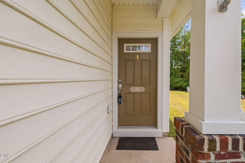 421 Hamlet Park Dr, Morrisville, NC 27560