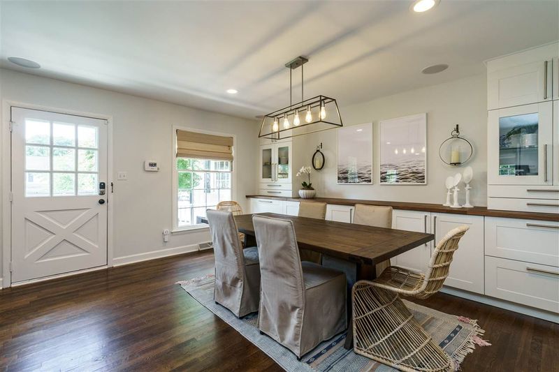 421 Harvard St, Raleigh, NC 27609