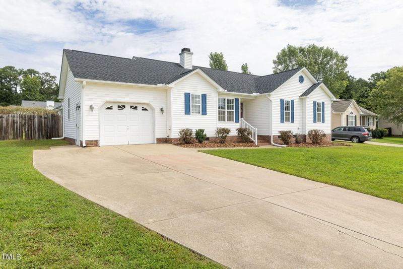 421 Haybale Ct, Fuquay Varina, NC 27526