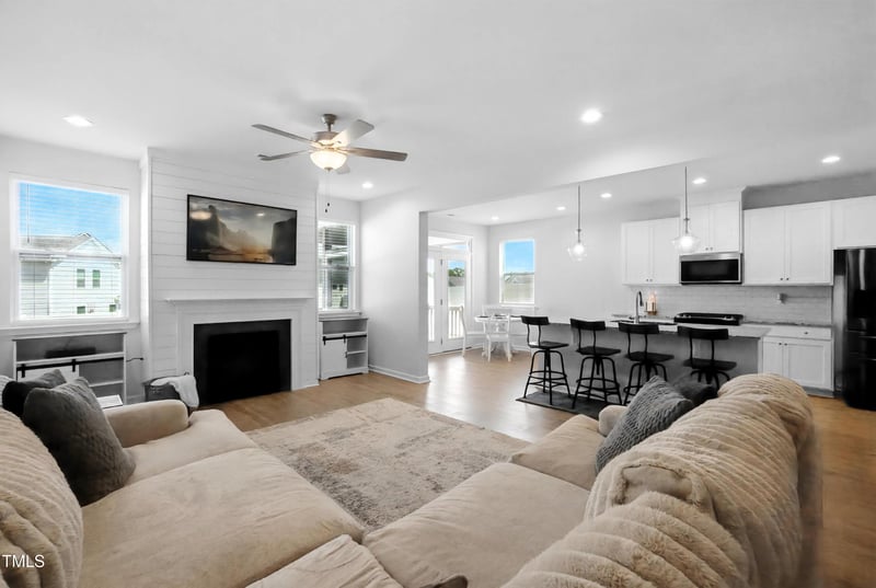 421 Mallard Loop Dr, Clayton, NC 27527