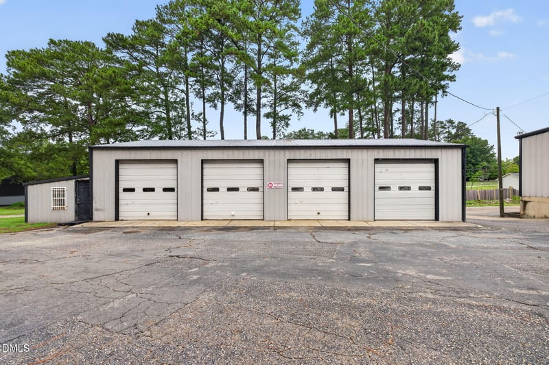 421 Mcarthur Rd, Fayetteville, NC 28311