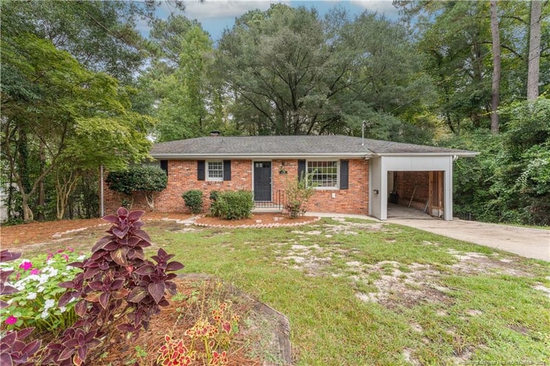 421 Mcrae Dr, Fayetteville, NC 28305