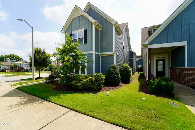 421 Old Ride Dr, Holly Springs, NC 27540