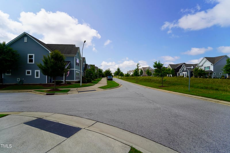 421 Old Ride Dr, Holly Springs, NC 27540