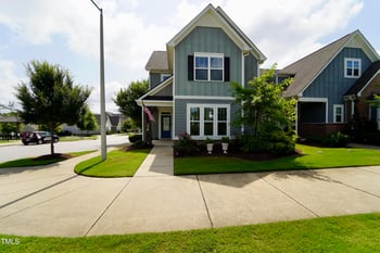 421 Old Ride Dr, Holly Springs, NC 27540