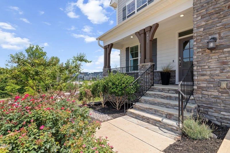 421 Ramsours Mill Dr, Holly Springs, NC 27540