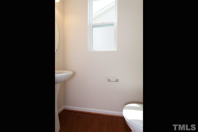 421 Red Mountain Ln, Knightdale, NC 27545
