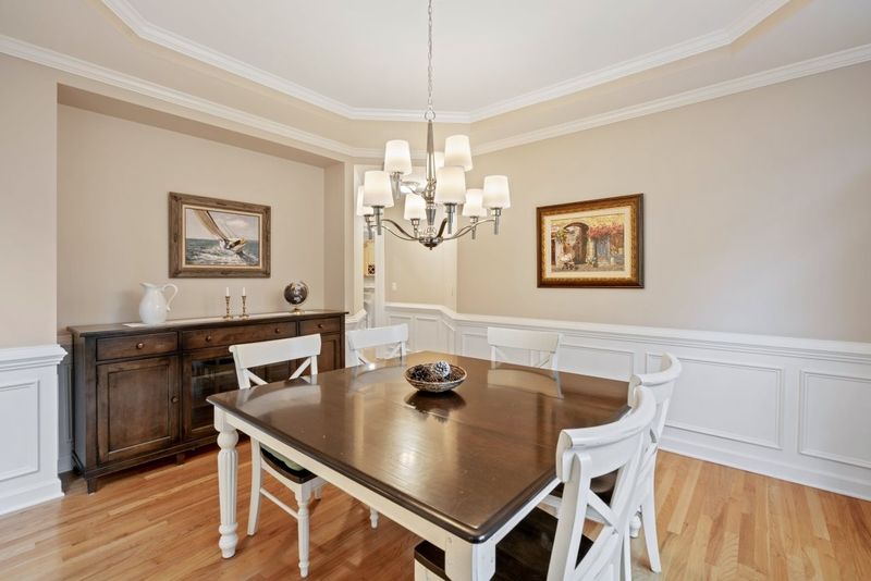 421 Wayfield Ln, Cary, NC 27518