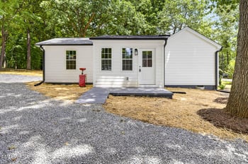 421 Webb St, Mebane, NC 27302