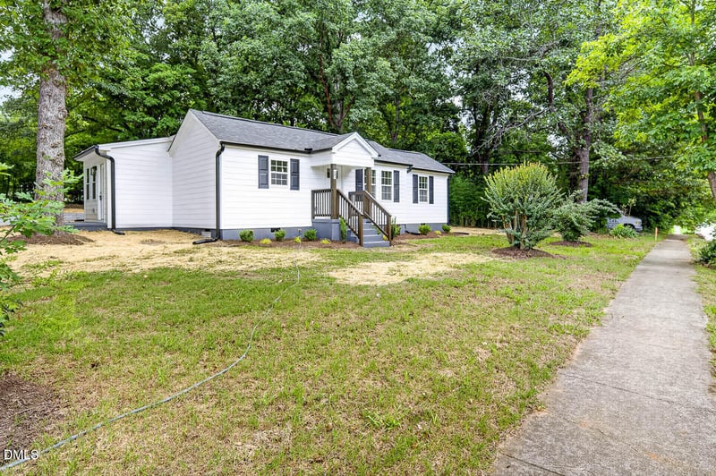 421 Webb St, Mebane, NC 27302