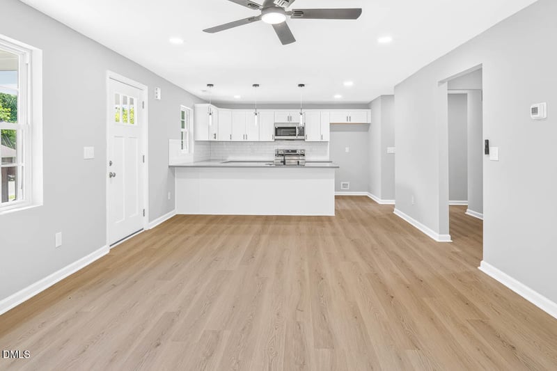 421 Webb St, Mebane, NC 27302