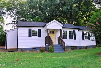 421 E Webb St, Mebane, NC 27302