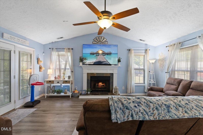 4210 Achilles Dr, Hope Mills, NC 28348