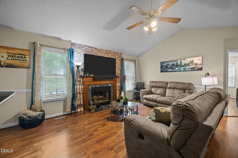 4212 Rockside Hills Dr, Raleigh, NC 27603