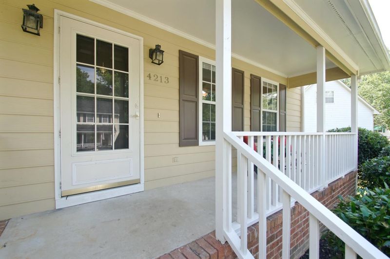 4213 Bluffs Ln, Durham, NC 27712