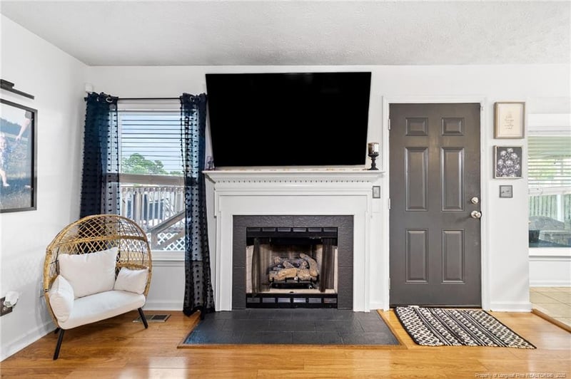 4213 Buckhurst Dr, Hope Mills, NC 28348