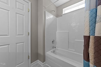 4213 Stoneford Trace Dr, Raleigh, NC 27616