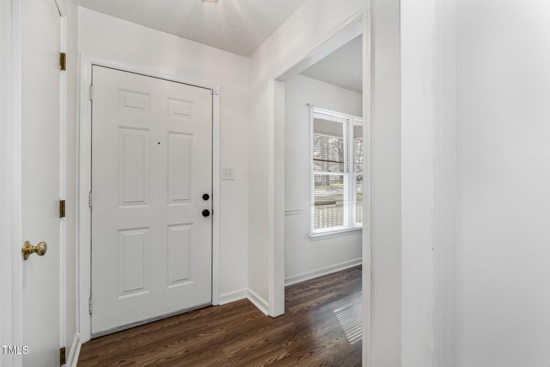 4213 Timberbrook Dr, Raleigh, NC 27616