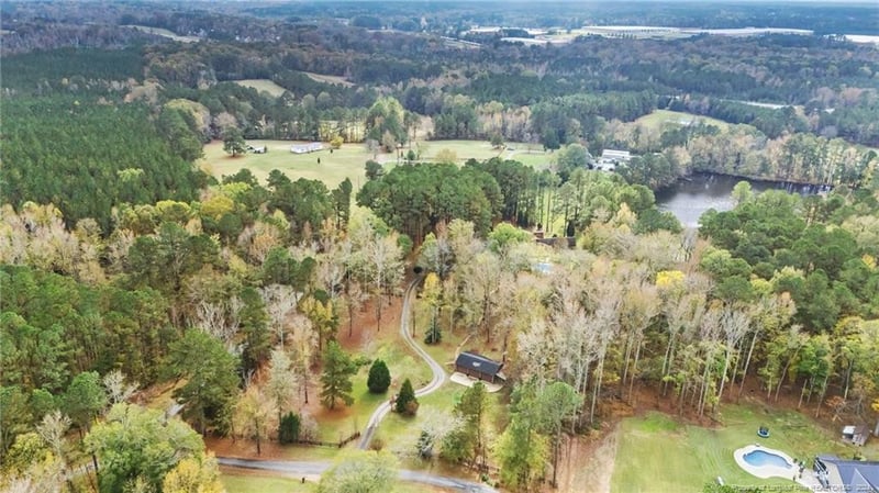 4215 Pine Haven Ln, Sanford, NC 27330