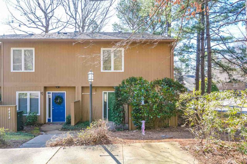 4215 Sunshadow Ln, Raleigh, NC 27613