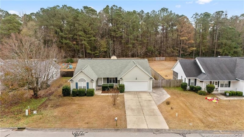 4216 Achilles Dr, Hope Mills, NC 28348