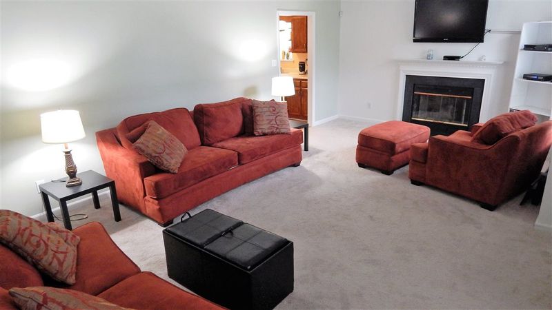 4216 Bluffs Ln, Durham, NC 27712