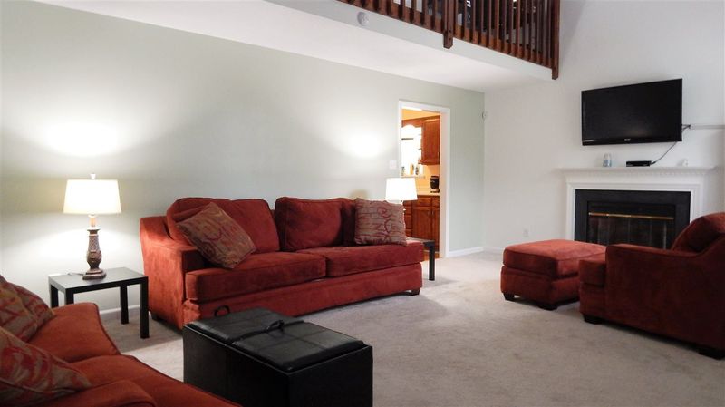 4216 Bluffs Ln, Durham, NC 27712