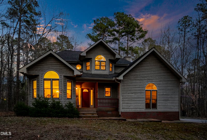 4216 Hope Valley Dr, Hillsborough, NC 27278