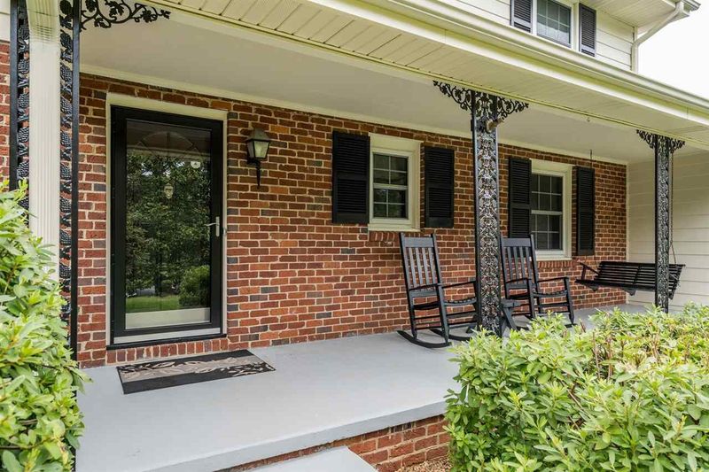 4217 Boxwood Rd, Raleigh, NC 27612