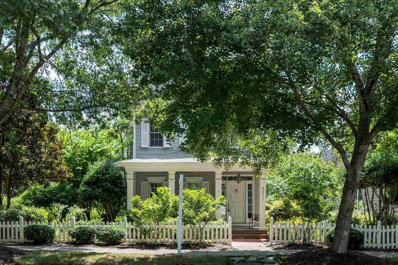 4217 Falls River Ave, Raleigh, NC 27614