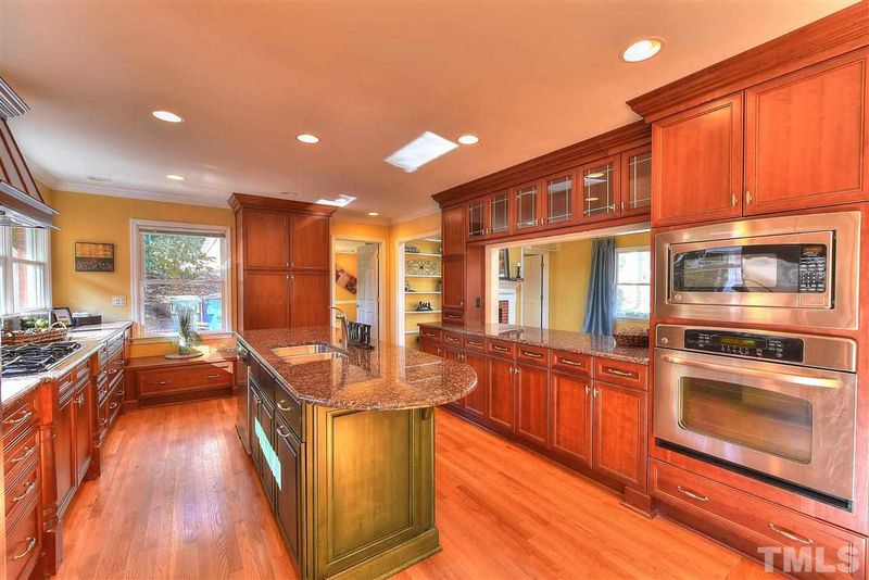4217 Juniper St, Raleigh, NC 27612