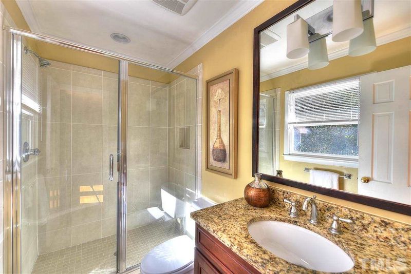 4217 Juniper St, Raleigh, NC 27612