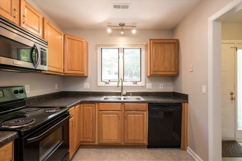 4217 Sunscape Ln, Raleigh, NC 27613