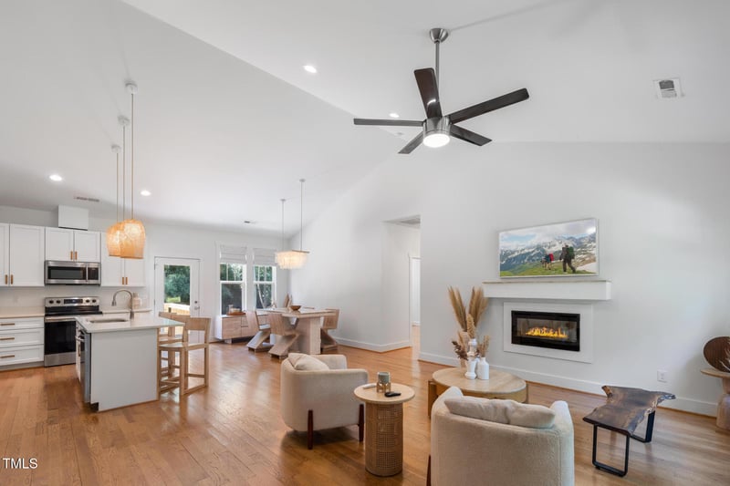 4217 Us 70 , Durham, NC 27705