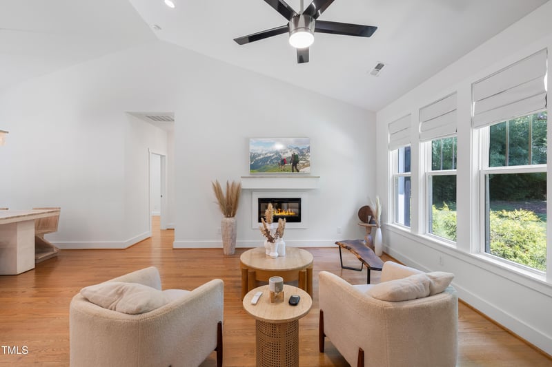 4217 Us 70 , Durham, NC 27705