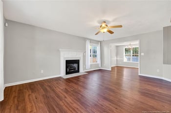 4219 Pete Warner Ct, Hope Mills, NC 28348