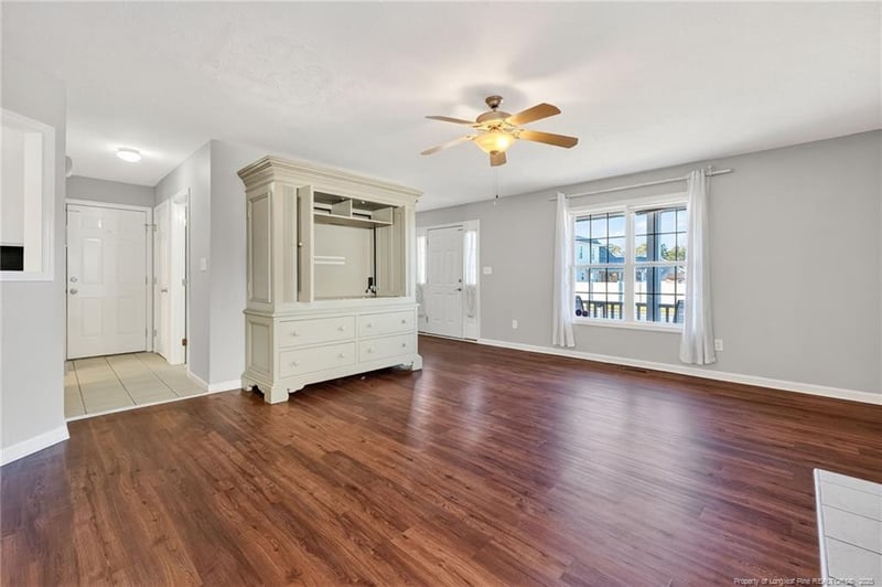 4219 Pete Warner Ct, Hope Mills, NC 28348