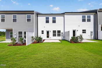 422 Barrington Key Dr, Zebulon, NC 27597
