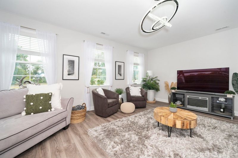 422 Clementine Dr, Cary, NC 27519