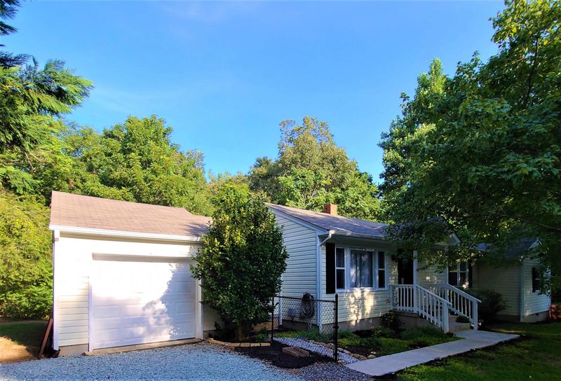 422 Edgar St, Roxboro, NC 27573