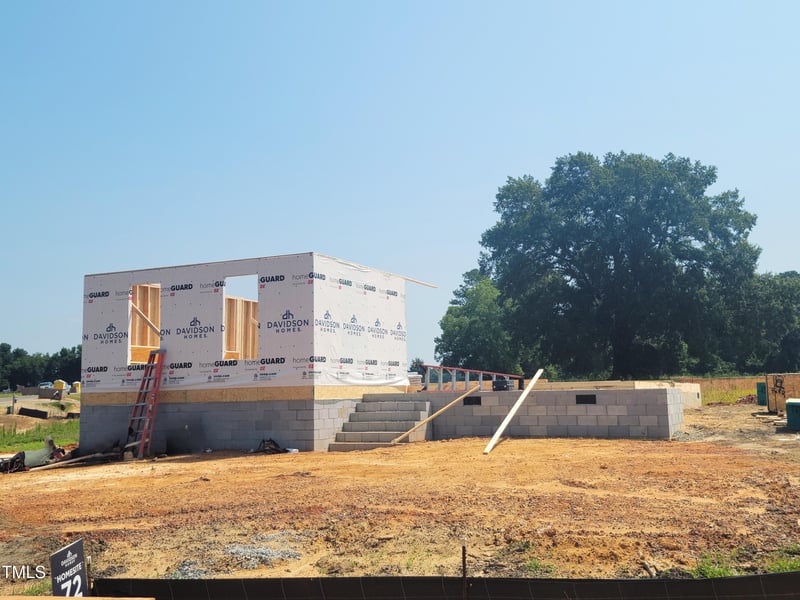 422 Grading Stick Ct, Angier, NC 27501