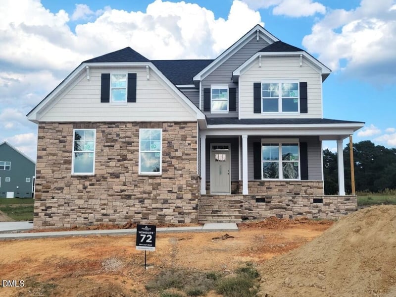 422 Grading Stick Ct, Angier, NC 27501