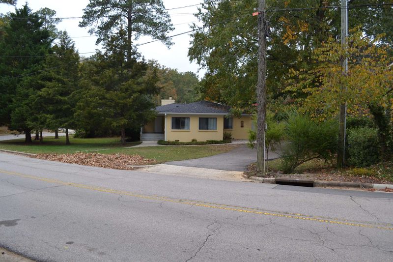 422 S Harrison Ave, Cary, NC 27511