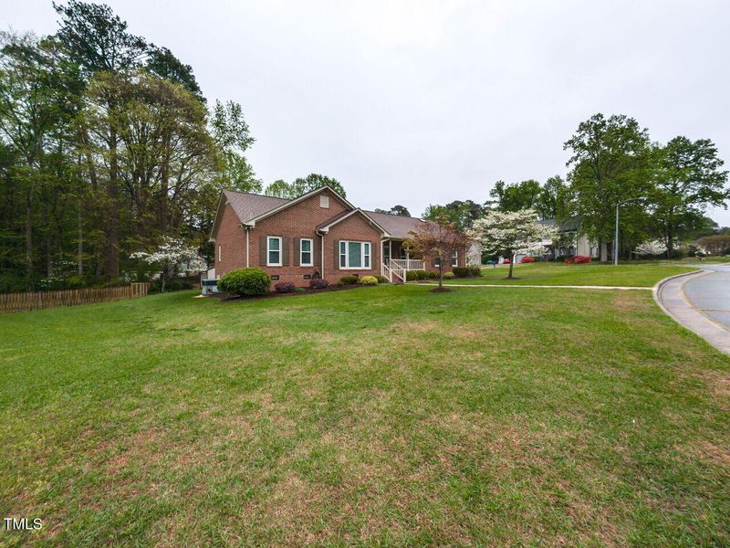 422 Old Scarborough Ln, Garner, NC 27529