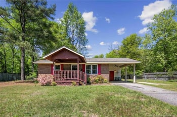 422 Porter Rd, Hope Mills, NC 28348